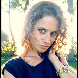 Meet your Posher, Alexandra